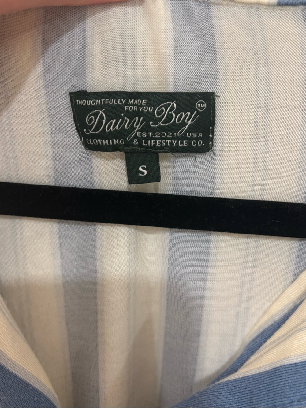 DAIRY BOY BUTTON DOWN GARDEN BED SLEEP TOP - Picture 5 of 5